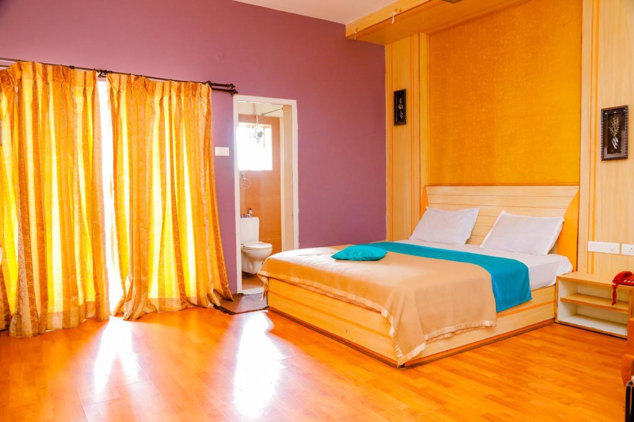 Hotel Jk Grand Йеркод Экстерьер фото