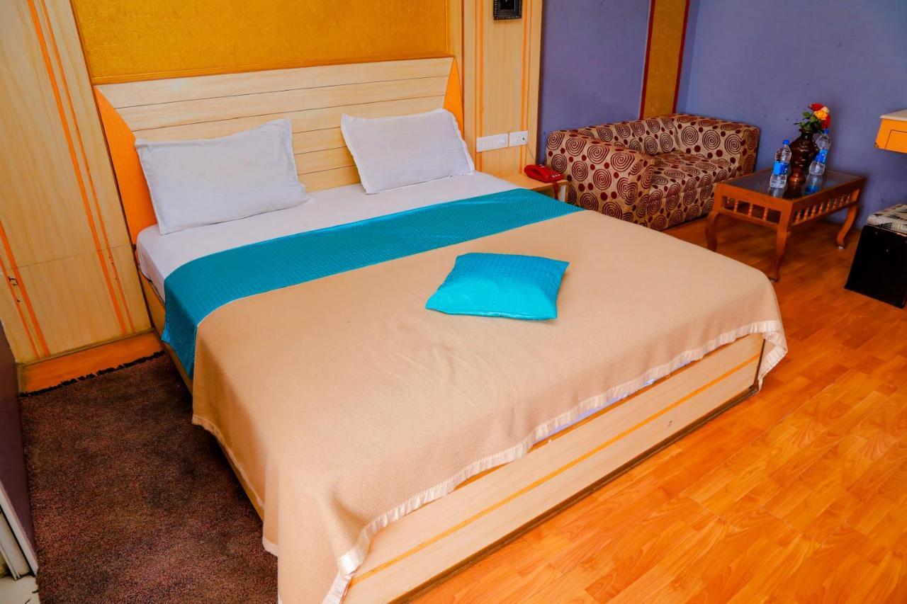 Hotel Jk Grand Йеркод Экстерьер фото